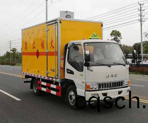 江淮駿(jun)鈴易燃液體廂式運輸車