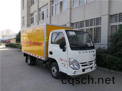 躍進小福星2類易(yi)燃(ran)氣體廂式運輸車