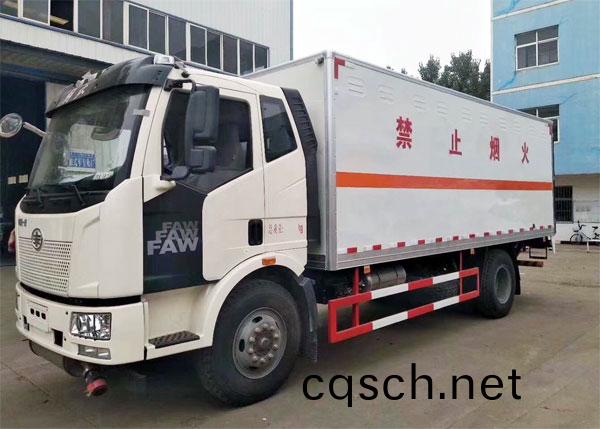 解放J6牌10噸民用爆(bao)破器材運輸車