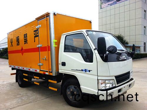 江鈴藍牌易燃氣體(ti)廂式(shi)運輸車
