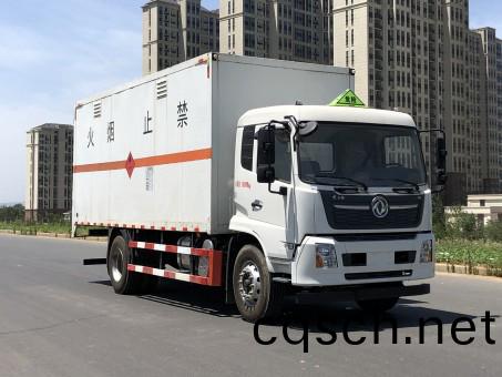 東風(feng)天(tian)錦(jin)6.2米/6.8米易燃氣(qi)體廂式運輸車